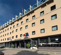 Melia Milano Exterior