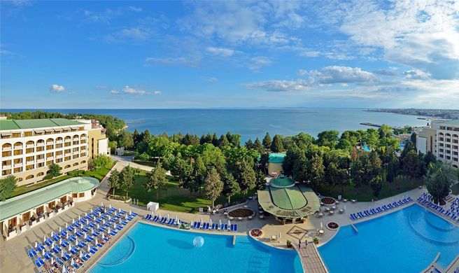 Sol Nessebar Palace Exterior