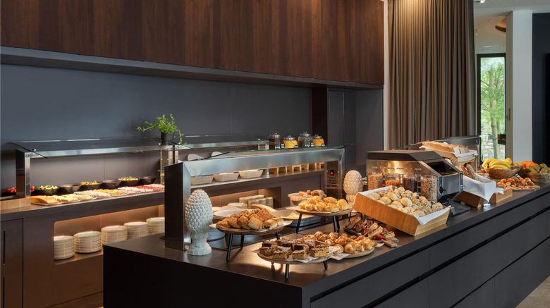 <b>Melia Luxembourg Hotel Restaurant</b>. Images powered by <a href="https://iceportal.shijigroup.com/" title="IcePortal" target="_blank">IcePortal</a>.
