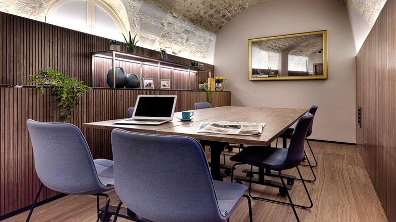 <b>Maison Colbert Melia Collection Meeting</b>. Images powered by <a href="https://iceportal.shijigroup.com/" title="IcePortal" target="_blank">IcePortal</a>.