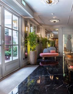 Maison Colbert Melia Collection