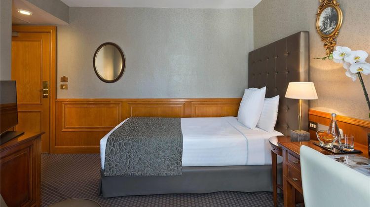 Melia Paris Vendome Room