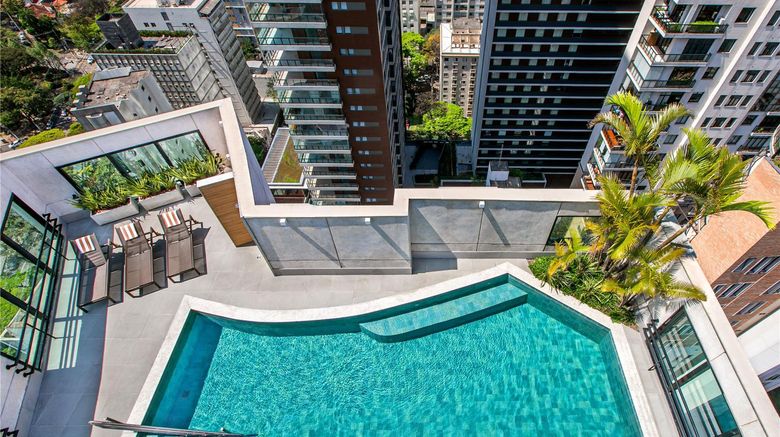 <b>Melia Jardim Europa Pool</b>. Images powered by <a href="https://iceportal.shijigroup.com/" title="IcePortal" target="_blank">IcePortal</a>.