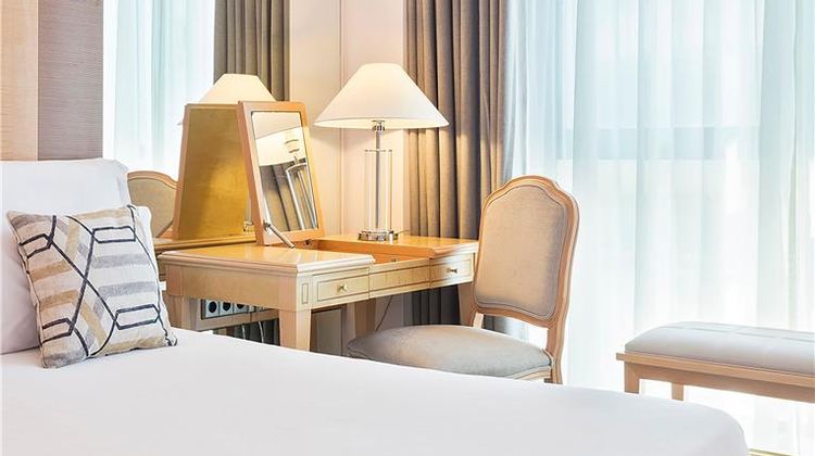 Melia Athens Room