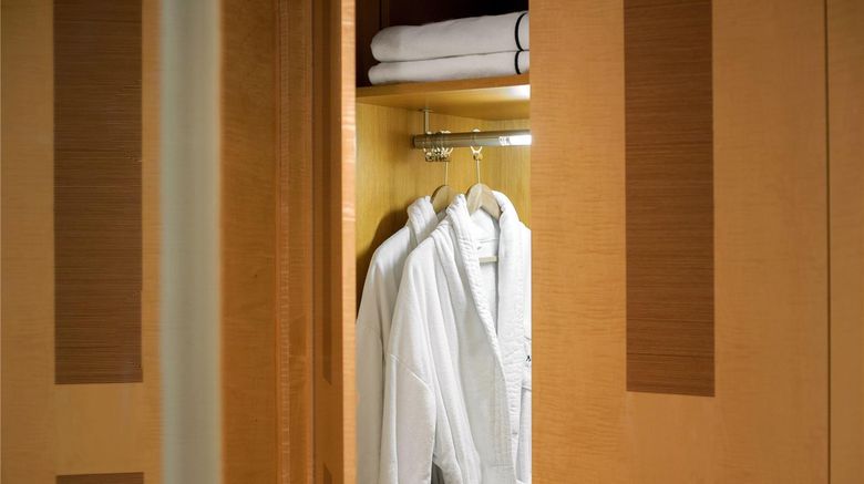 <b>Melia Athens Room</b>. Images powered by <a href="https://iceportal.shijigroup.com/" title="IcePortal" target="_blank">IcePortal</a>.