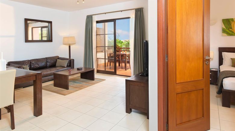 <b>Melia Tortuga Beach Room</b>. Images powered by <a href="https://iceportal.shijigroup.com/" title="IcePortal" target="_blank">IcePortal</a>.