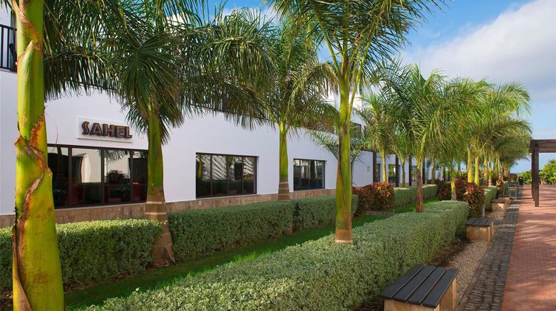<b>Melia Dunas Beach Resort & Spa Restaurant</b>. Images powered by <a href="https://iceportal.shijigroup.com/" title="IcePortal" target="_blank">IcePortal</a>.