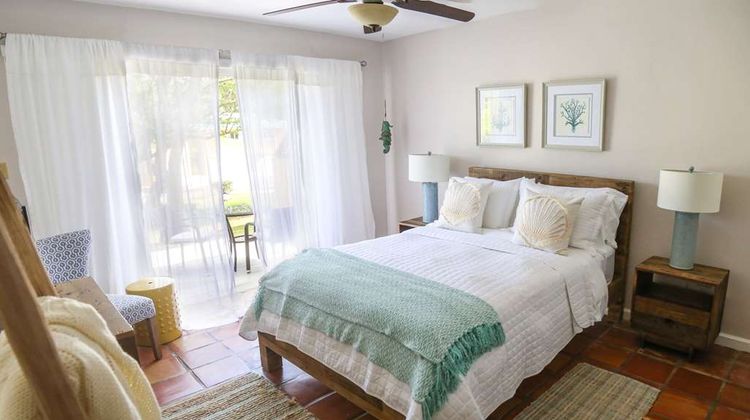 Villa Montana Beach Resort Suite