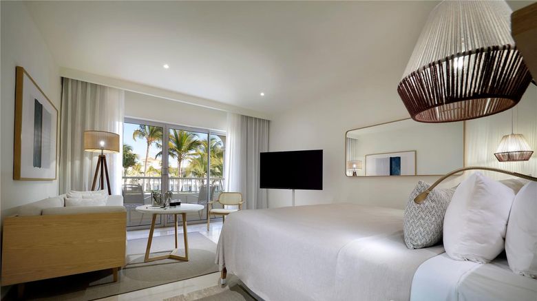 <b>Paradisus Palma Real Golf & Spa Resort Room</b>. Images powered by <a href="https://iceportal.shijigroup.com/" title="IcePortal" target="_blank">IcePortal</a>.