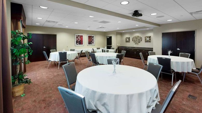 <b>Hampton Inn Butler Meeting</b>. Images powered by <a href="https://iceportal.shijigroup.com/" title="IcePortal" target="_blank">IcePortal</a>.