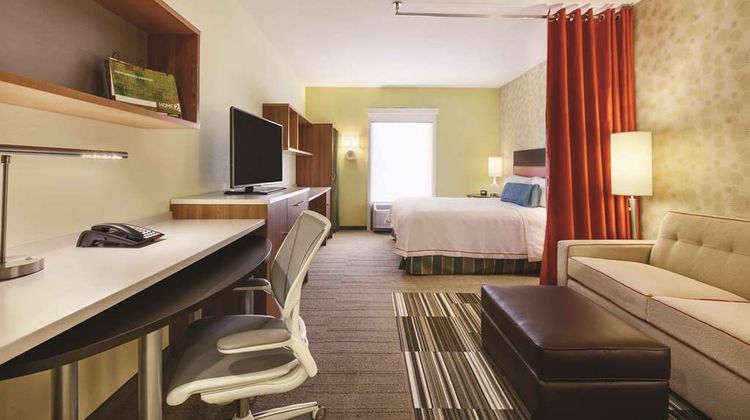 Home2 Suites College Station Room