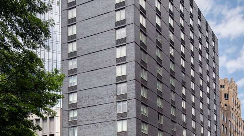<b>Hilton Garden Inn Long Island City Exterior</b>. Images powered by <a href="https://iceportal.shijigroup.com/" title="IcePortal" target="_blank">IcePortal</a>.