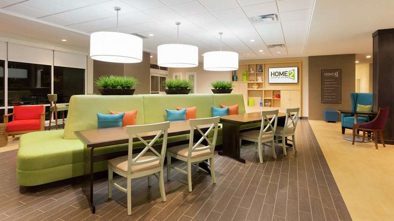 <b>Home2 Suites by Hilton, Midland Lobby</b>. Images powered by <a href="https://iceportal.shijigroup.com/" title="IcePortal" target="_blank">IcePortal</a>.