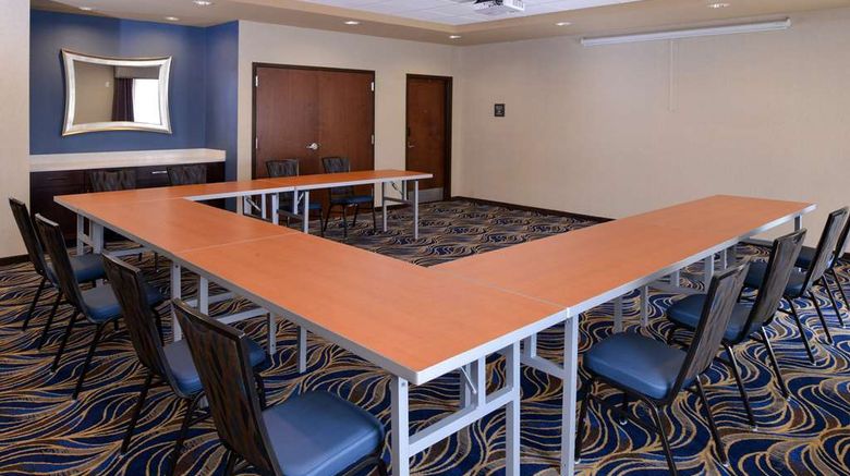 <b>Hampton Inn Rome Meeting</b>. Images powered by <a href="https://iceportal.shijigroup.com/" title="IcePortal" target="_blank">IcePortal</a>.