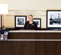 Hampton Inn by Hilton Lloydmininster Lobby