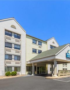 Days Inn & Suites Kansas City South