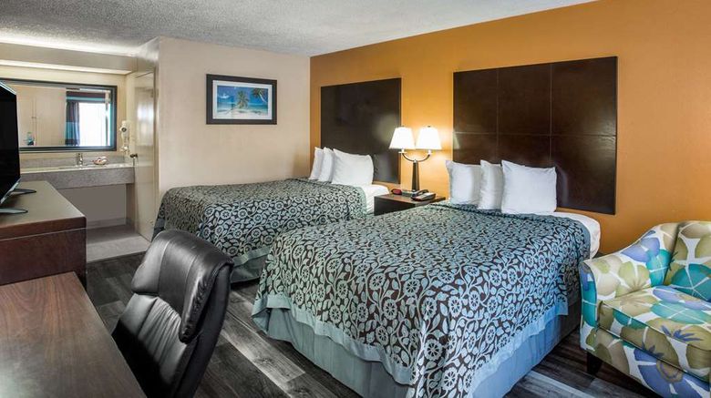 <b>Days Inn Sarasota Room</b>. Images powered by <a href="https://iceportal.shijigroup.com/" title="IcePortal" target="_blank">IcePortal</a>.