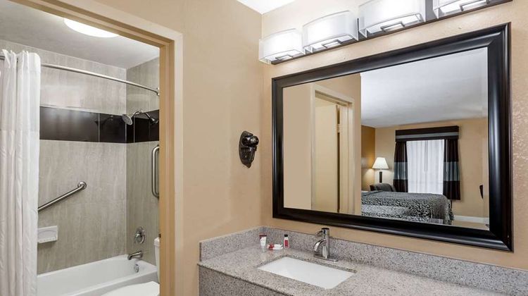 Days Inn Sarasota Room