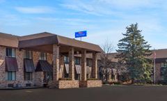 Baymont Inn & Suites Midland