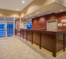 Baymont Inn & Suites Warrenton Lobby