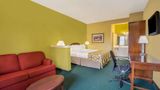 Baymont Inn & Suites Warrenton Suite