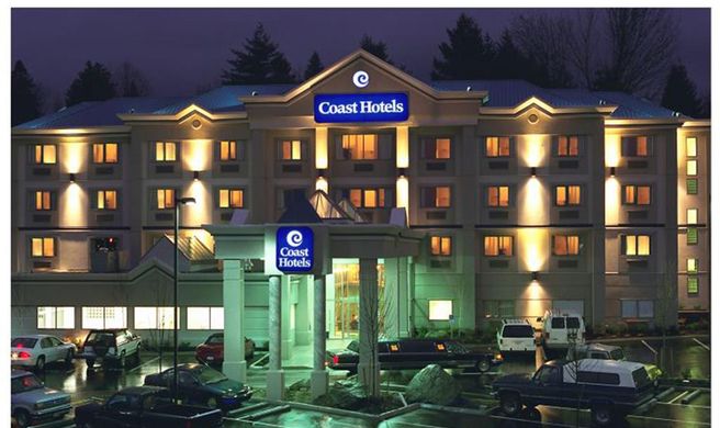 The Coast Abbotsford Hotel & Suites Exterior