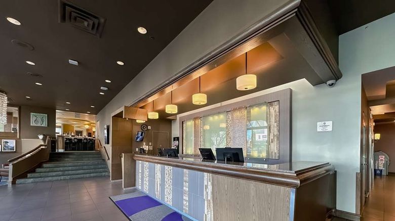 <b>The Coast Bastion Inn Lobby</b>. Images powered by <a href="https://iceportal.shijigroup.com/" title="IcePortal" target="_blank">IcePortal</a>.