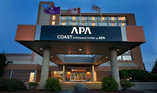 Coast Chilliwack Hotel Exterior