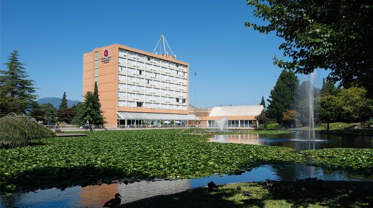 Coast Chilliwack Hotel Exterior