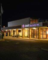 The Coast Discovery Inn and Marina