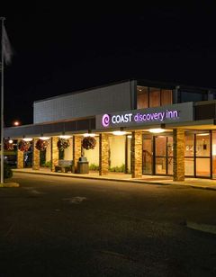 The Coast Discovery Inn and Marina