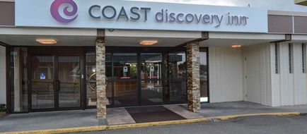 The Coast Discovery Inn and Marina Exterior
