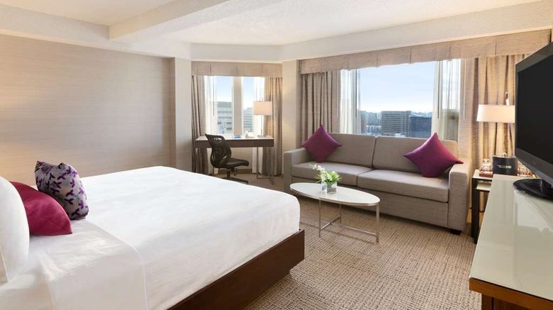 <b>The Coast Edmonton Plaza Hotel Room</b>. Images powered by <a href="https://iceportal.shijigroup.com/" title="IcePortal" target="_blank">IcePortal</a>.
