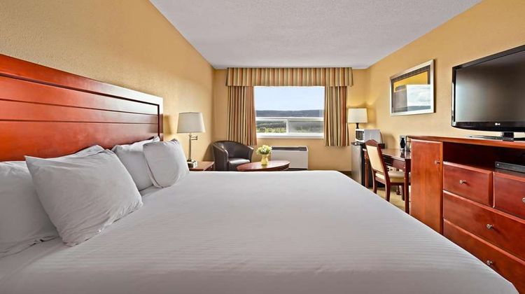 Coast Fraser Inn Room