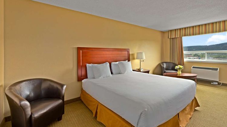 Coast Fraser Inn Room