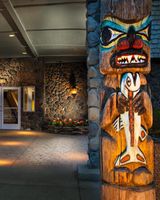 Coast International Inn
