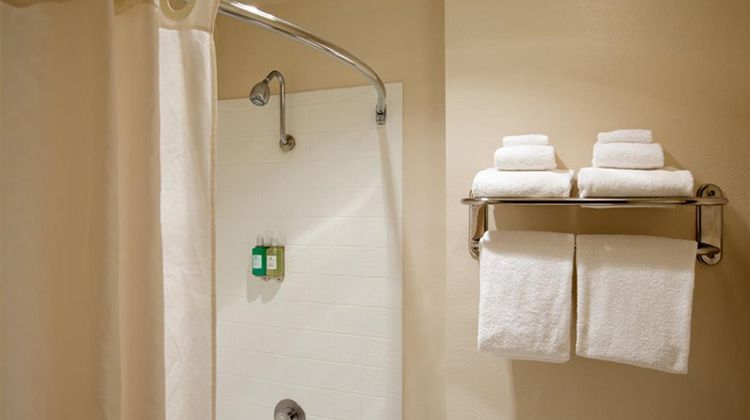 Coast International Inn Room