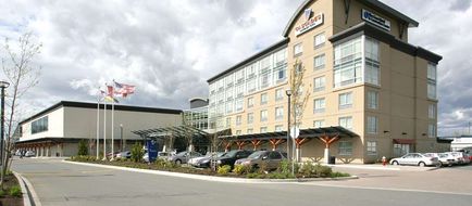 Coast Hotel & Convention Center Langley Exterior