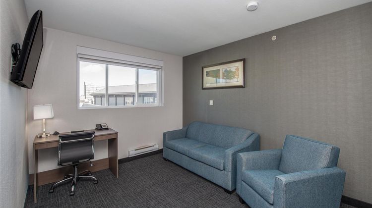 Coast Lethbridge Hotel & Conference Ctr Room