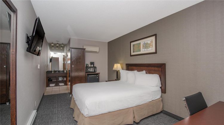 Coast Lethbridge Hotel & Conference Ctr Room