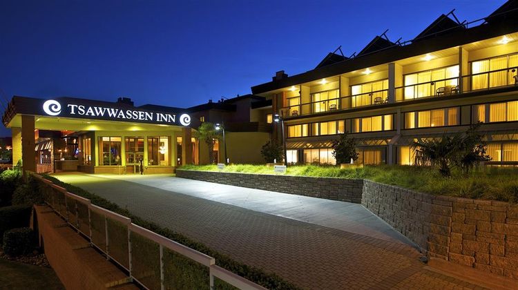 Coast Tsawwassen Inn Exterior