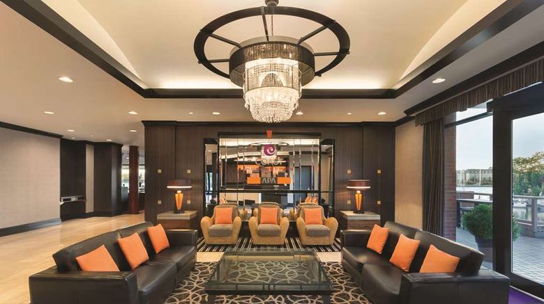 <b>Coast Victoria Hotel & Marina by APA Lobby</b>. Images powered by <a href="https://iceportal.shijigroup.com/" title="IcePortal" target="_blank">IcePortal</a>.