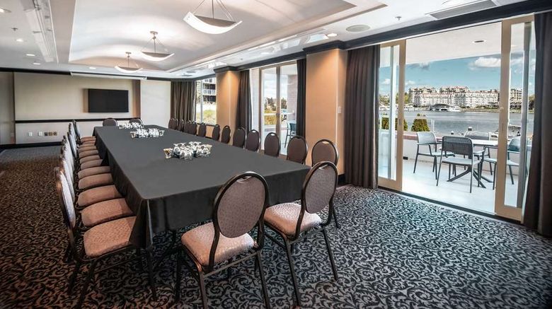 <b>Coast Victoria Hotel & Marina by APA Meeting</b>. Images powered by <a href="https://iceportal.shijigroup.com/" title="IcePortal" target="_blank">IcePortal</a>.