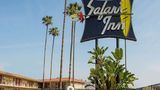 Safari Inn, a Coast Hotel Pool