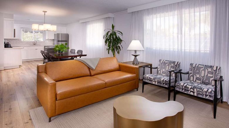 <b>West Beach Inn, a Coast Hotel Suite</b>. Images powered by <a href="https://iceportal.shijigroup.com/" title="IcePortal" target="_blank">IcePortal</a>.
