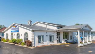 Baymont Inn & Suites Osage Beach