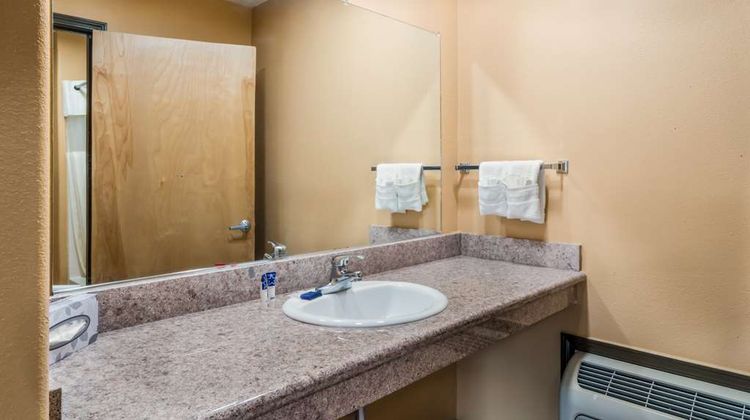 Americas Best Value Inn, Ukiah Room