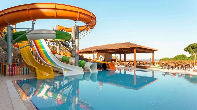 <b>Ramada Resort Kusadasi Restaurant</b>. Images powered by <a href="https://iceportal.shijigroup.com/" title="IcePortal" target="_blank">IcePortal</a>.