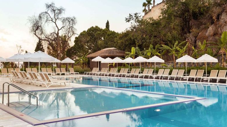 <b>Ramada Resort Kusadasi Pool</b>. Images powered by <a href="https://iceportal.shijigroup.com/" title="IcePortal" target="_blank">IcePortal</a>.