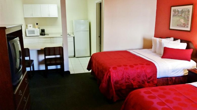 <b>Country Hearth Inn Room</b>. Images powered by <a href="https://iceportal.shijigroup.com/" title="IcePortal" target="_blank">IcePortal</a>.